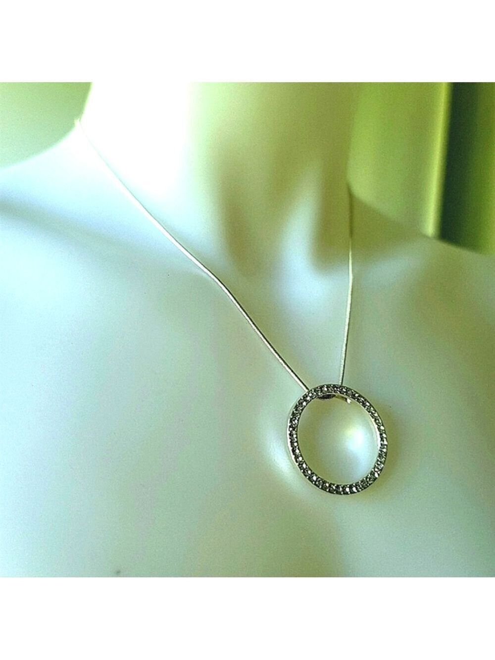 Fashion Silver Color Crystal Circle of Life Chain Necklace